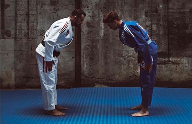 Mensalidade de Jiu Jitsu na Academia Gracie Barra Londrina, de R$120 por R$90. Escola Referência Mundial!