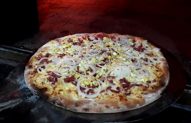 Pizza Big 12 Fatias: 20 Sabores de Pizza Assadas no Forno à Lenha da Allo Pizza, de até R$65,50 por R$47,90. Pizzas p/ Paladares Exigentes!