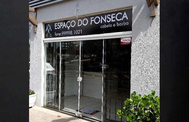 Espaço do Fonseca: Corte por R$19,90 ou Corte + Barba por R$29,90. Atendimento de Segunda a Sábado!