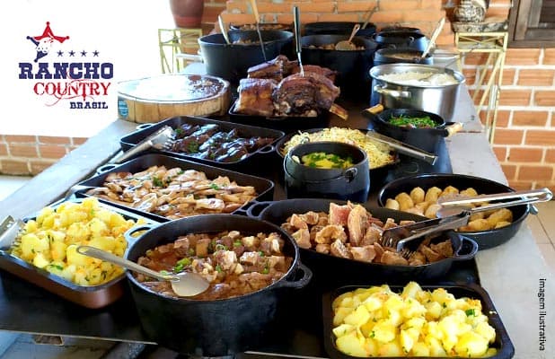 Almoço de Domingo no Rancho Country Brasil (Warta): Comida Rural e Sobremesas Deliciosas para Comer à Vontade, de R$44,90 por R$39,90!
