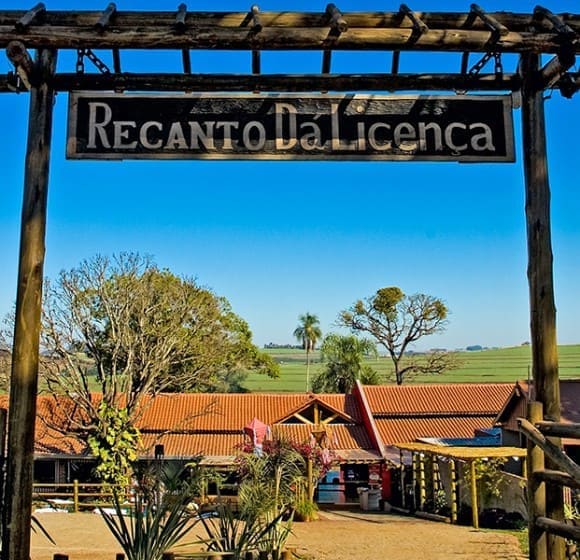 fachada rústica restaurante rural recanto dá licença em londrina