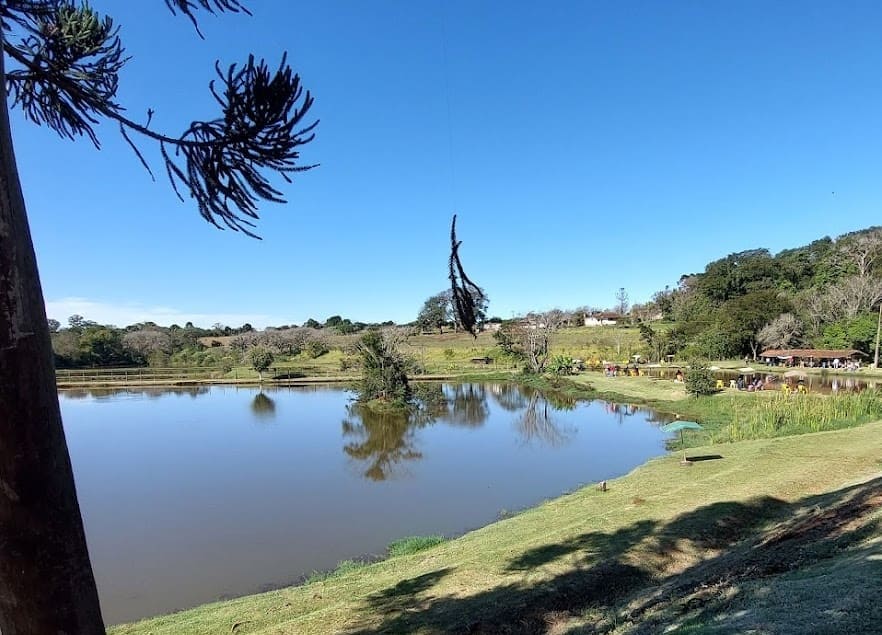 Lago pesqueiro ishikawa