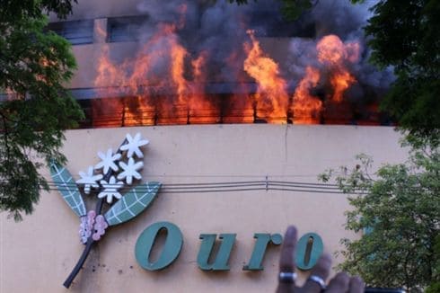 Cine Ouro Verde em Chamas