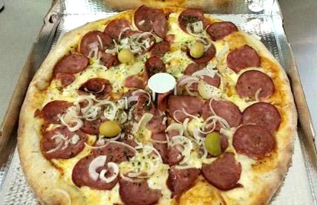 Temos pizza tamanho broto 4 pedaços ou pizza 8 pedaços - Picture