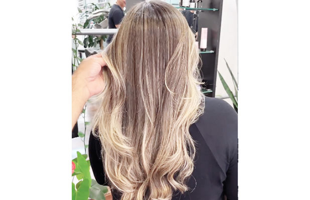 Coloração Wella com Corte e Hidratação no Studio Secret Hair: Studio Secret  Hair Londrina - Cidade Oferta