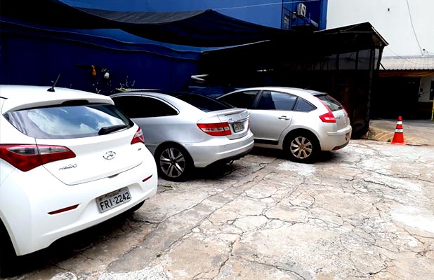 Lavagem Completa com opção de Cera Manual: Maringá Estética Automotiva  Londrina - Cidade Oferta