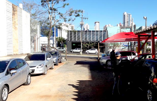 Lavagem Completa com opção de Cera Manual: Maringá Estética Automotiva  Londrina - Cidade Oferta